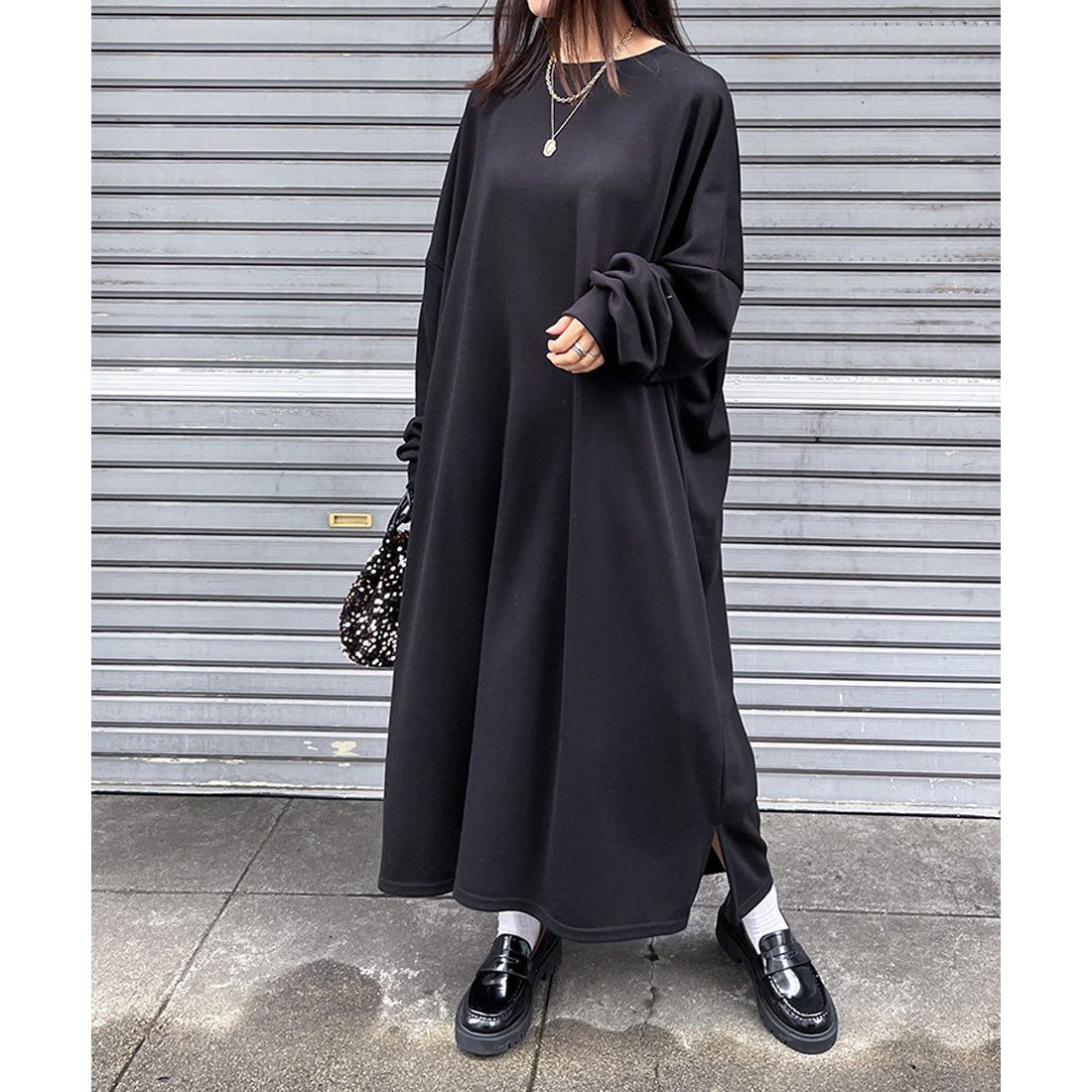 リアルスタイル REAL STYLE ワンピース レディース 春 秋 長袖 薄手 ロング丈 マキシ丈 ゆったり 大きいサイズ 体型カバー フレア カジュアル 無地 シンプル 韓国ファッション チンチャコリア