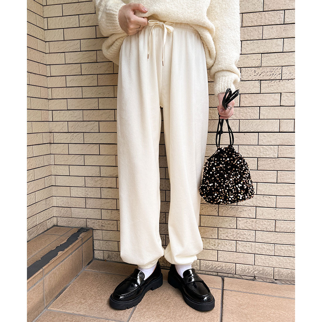 リアルスタイル REAL STYLE ジョガーパンツ レディース コーデュロイ 秋 冬 暖かい 防寒 寒さ対策 柔らかい ウエストゴム 伸縮性 かわいい 通勤 通学 部屋着 楽ちん