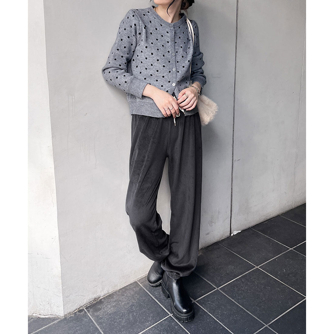 リアルスタイル REAL STYLE ジョガーパンツ レディース コーデュロイ 秋 冬 暖かい 防寒 寒さ対策 柔らかい ウエストゴム 伸縮性 かわいい 通勤 通学 部屋着 楽ちん