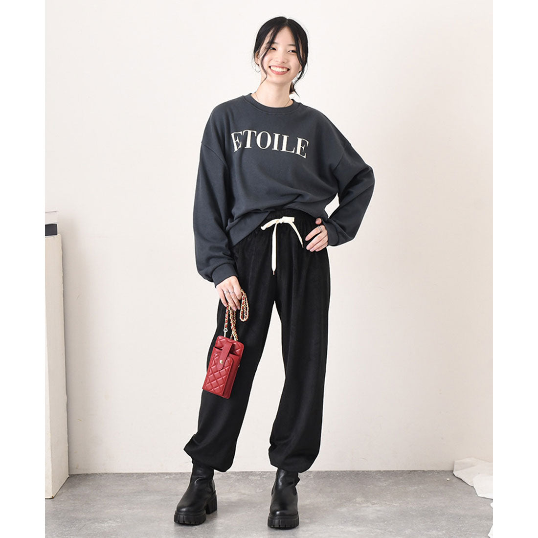 リアルスタイル REAL STYLE ジョガーパンツ レディース コーデュロイ 秋 冬 暖かい 防寒 寒さ対策 柔らかい ウエストゴム 伸縮性 かわいい 通勤 通学 部屋着 楽ちん