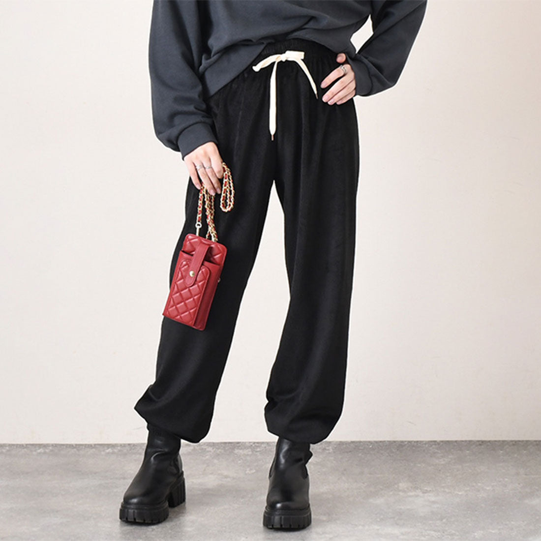 リアルスタイル REAL STYLE ジョガーパンツ レディース コーデュロイ 秋 冬 暖かい 防寒 寒さ対策 柔らかい ウエストゴム 伸縮性 かわいい 通勤 通学 部屋着 楽ちん,ブラック