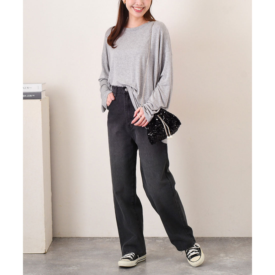 リアルスタイル REAL STYLE 剪裁上衣 女士 長袖 白 黑色 大尺碼 春 夏 秋 寬鬆 罩衫 長T 長袖T恤 連衣裙 素色 寬鬆 體型修飾 韓國時尚 真正韓國