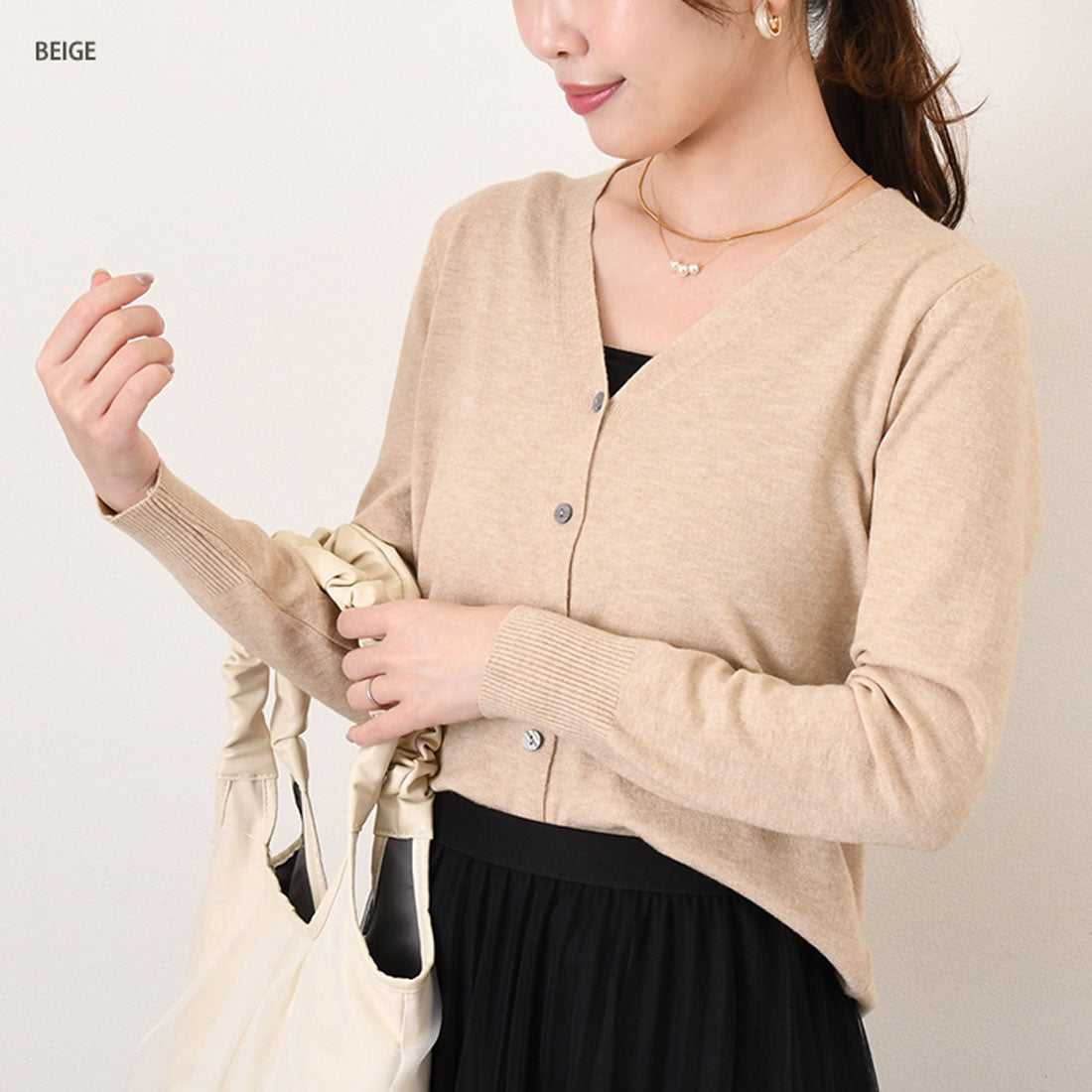 リアルスタイル REAL STYLE 開襟毛衣 女士 針織 春 秋 黑色 薄款 V領 顏色 可水洗 長袖 通勤 辦公室 學生 學校 事務 商務 簡約