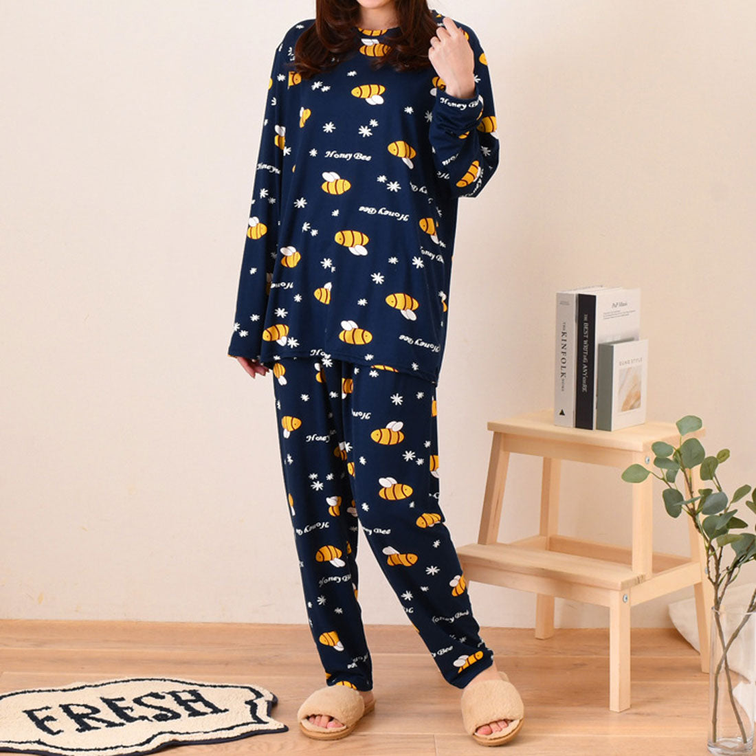 真實風格 REAL STYLE 休閒服 女士 上下套裝 春 夏 長袖 褲子 寬鬆褲 居家服 睡衣 寢衣 上衣 下裝 可愛 韓國 蜜蜂 圖案 蜂 蜜蜂