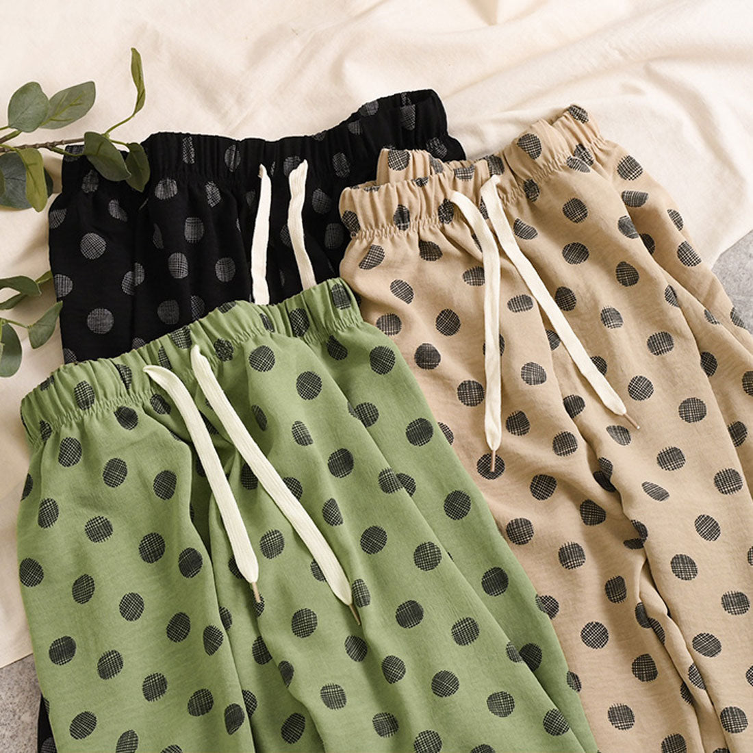 リアルスタイル REAL STYLE ワイドパンツ レディース 春 夏 ドット柄 涼しい 涼感 速乾 楽ちん きれいめ リラックス ウエストゴム 薄手 ボトムス 柄パンツ 柄物 (ライトカーキ) ライトカーキ