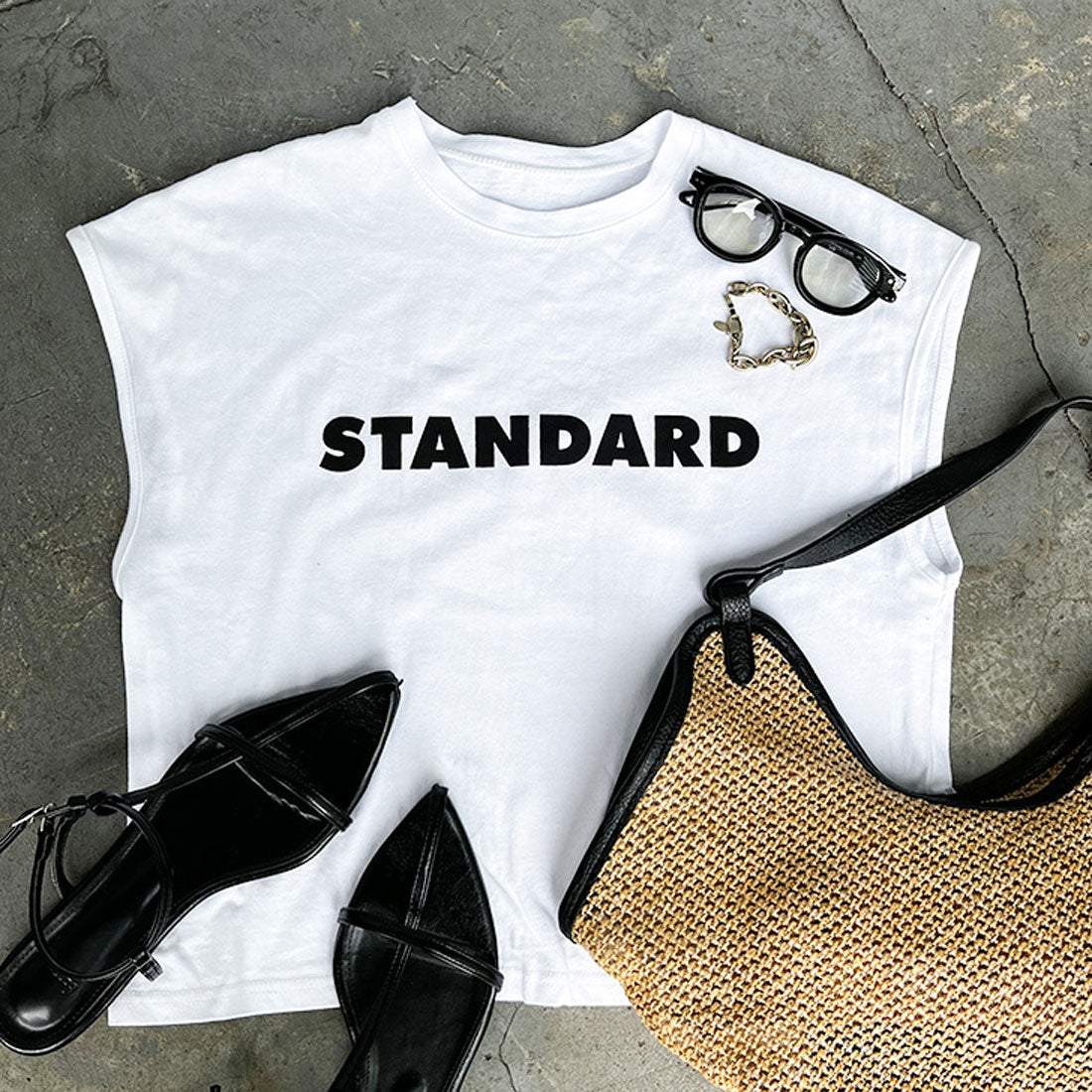 リアルスタイル REAL STYLE Tシャツ レディース 半袖 フレンチスリーブ タンクトップ 綿100% コットン ゆったり ショート丈 ロゴT カットソー トップス 薄手 韓国ファッション チンチャコリア (ホワイト) ホワイト