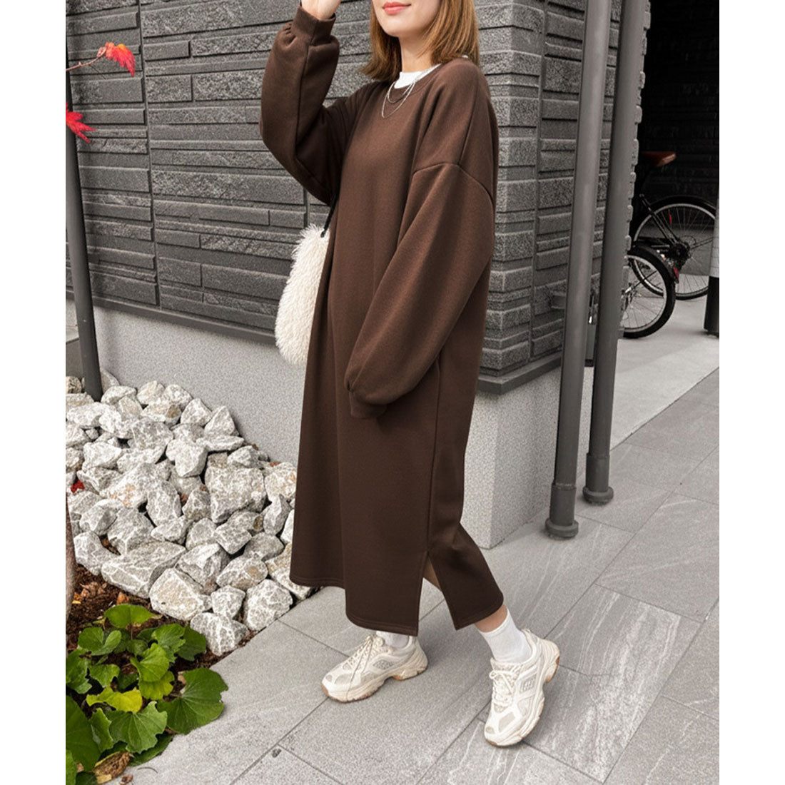 リアルスタイル REAL STYLE ワンピース レディース 長袖 秋 冬 ロング きれいめ 裏起毛 暖かい スウェット スエット Iライン ストレート おしゃれ 膝下 長袖 韓国ファッション チンチャコリア (ブラウン) ブラウン