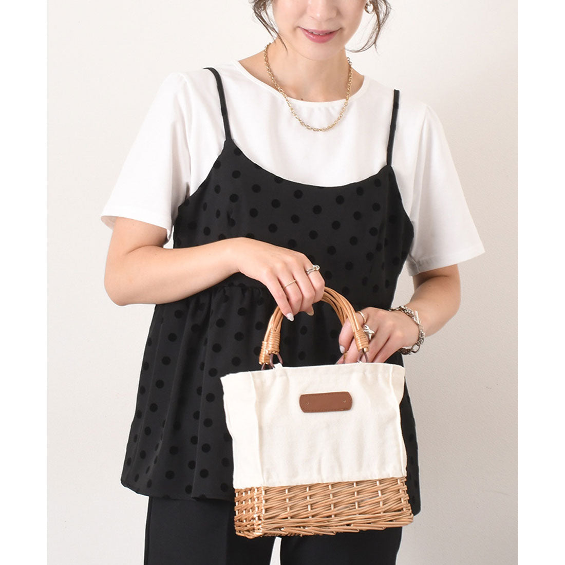 REAL STYLE 女式緊身胸衣 T 卹 2 件套,植絨圓點圖案,分層,時尚,可愛,緊身衣,喇叭上衣,剪裁和縫製,吊帶背心,套裝