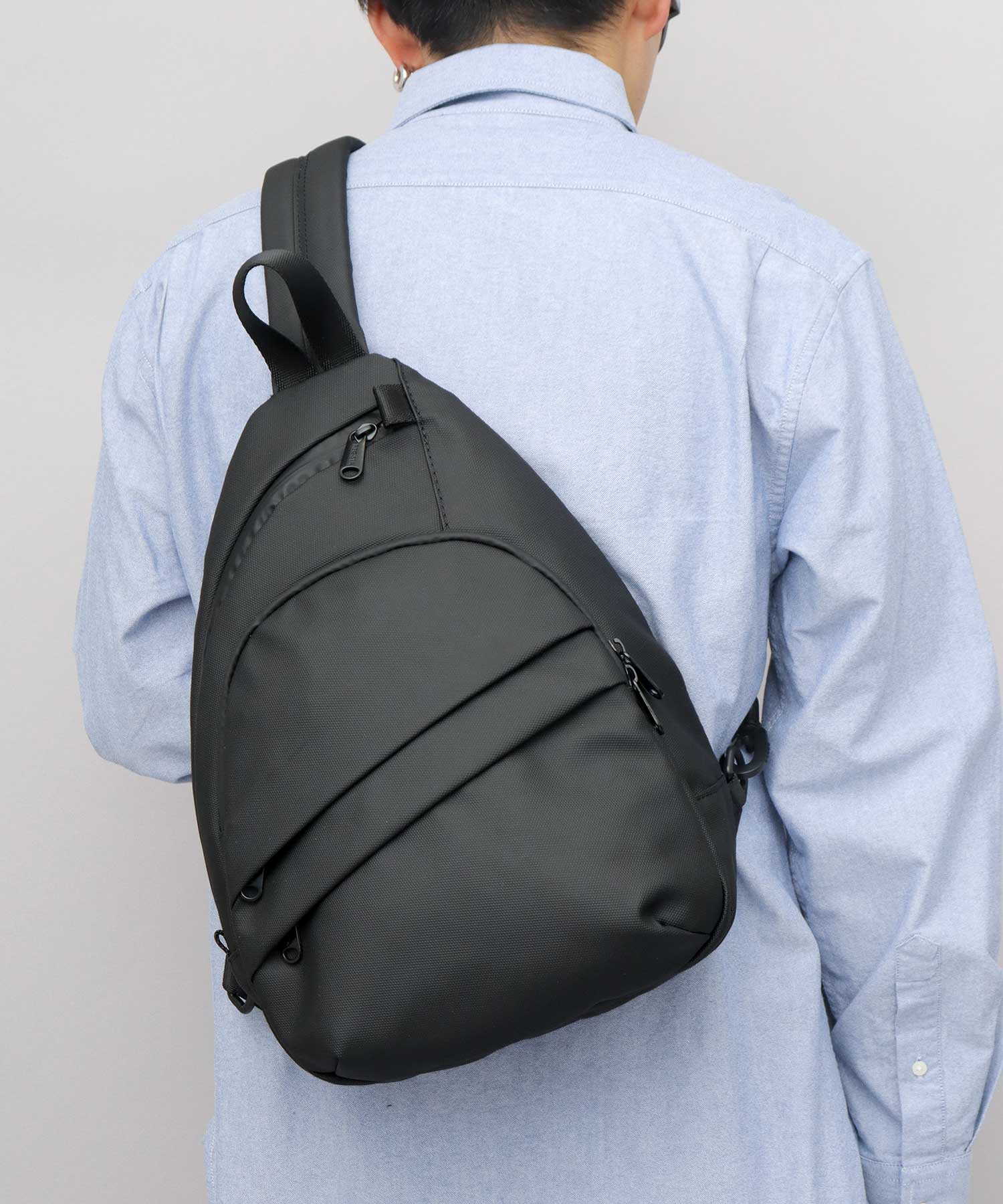 REGiSTA Sling Body Bag