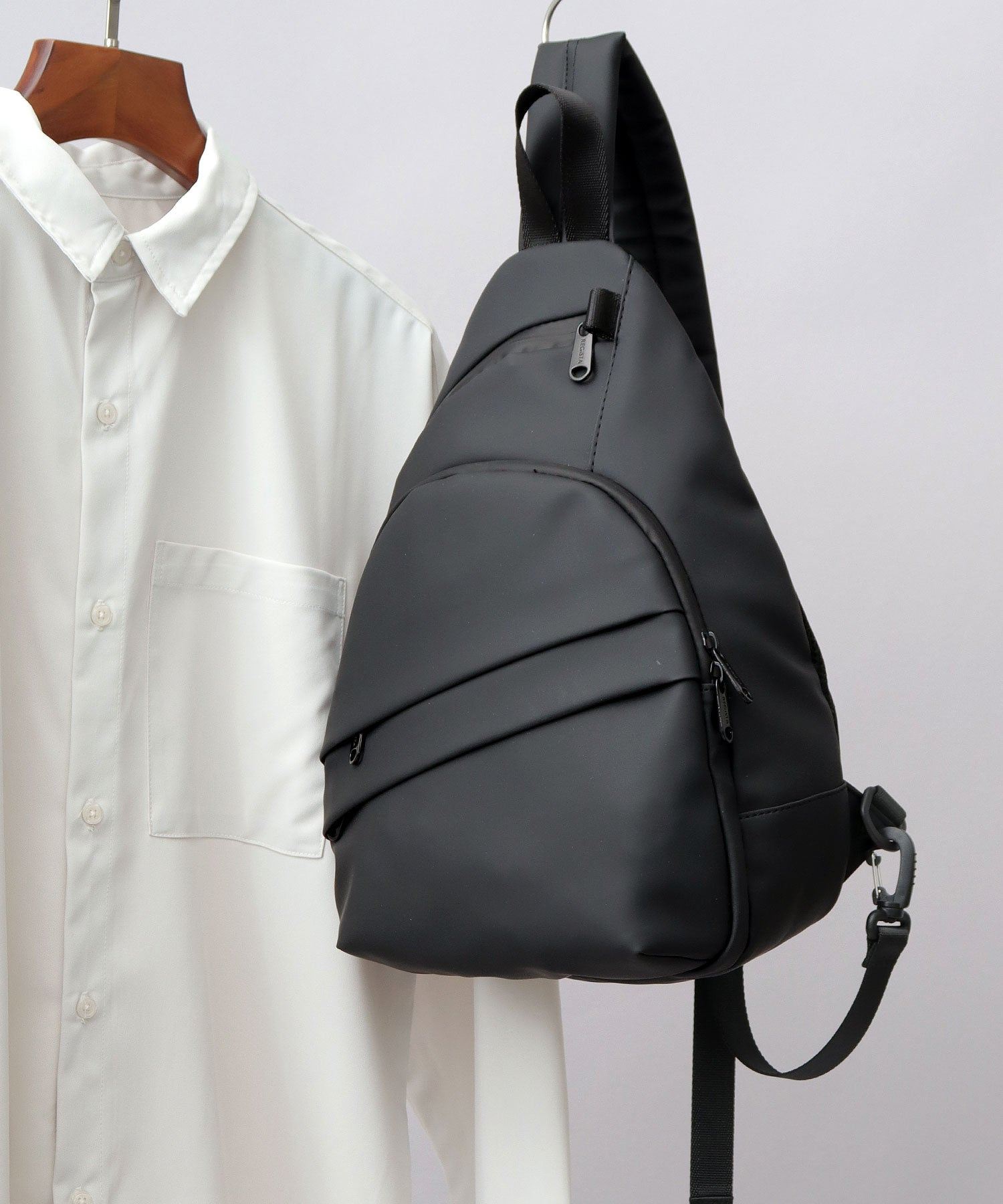 REGiSTA Sling Body Bag