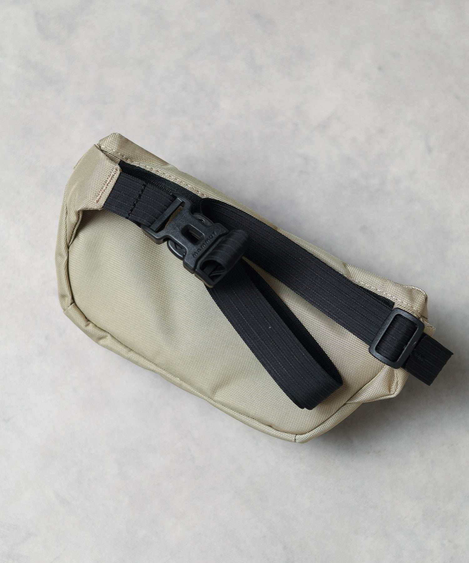 エーアールエムジー ar/mg 【66】【XeronClassicWaistp】【MAMMUT】Xeron Classic Waistpack (ベージュ) ベージュ