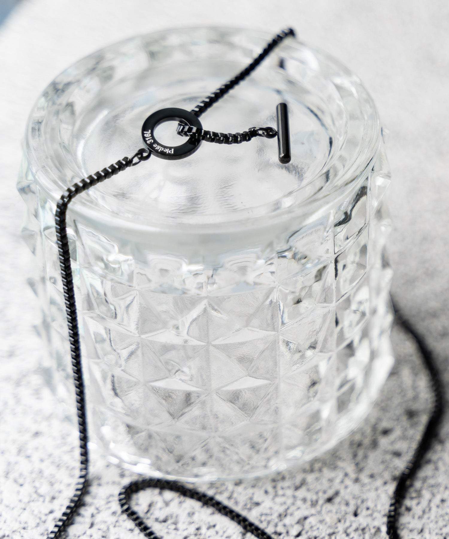 エーアールエムジー ar/mg 【pledge】ロングチェーンネックレス (ブラック) ブラック