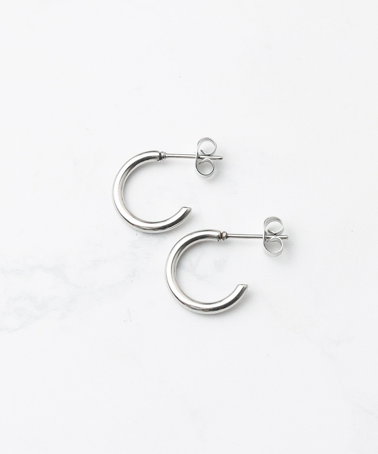 エーアールエムジー ar/mg Stainless Half Hoop Pierce 15mmーハーフ フープピアス