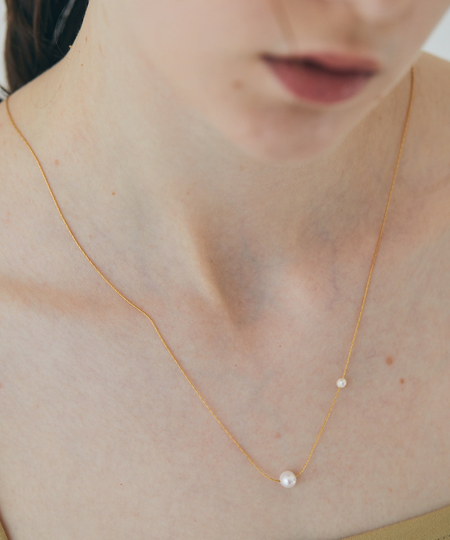AR/MG 【enough】 Pearl Neck B