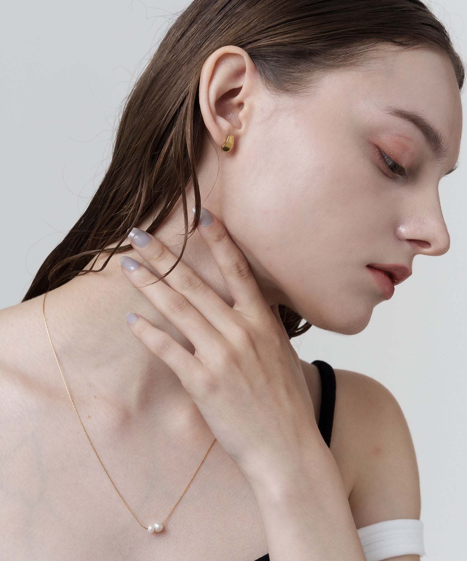 AR/MG 【enough】 Pearl Neck B