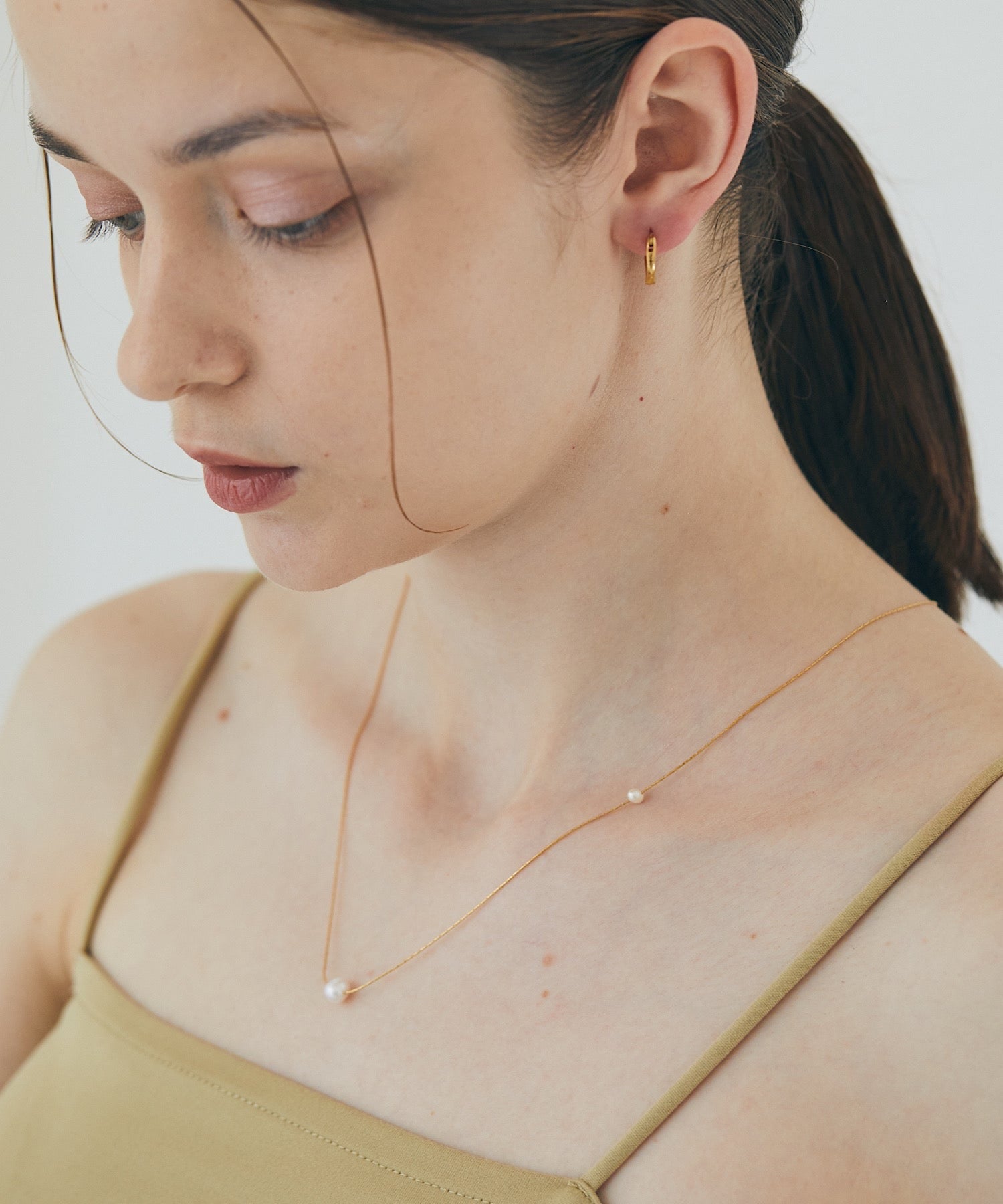 AR/MG 【enough】 Pearl Neck B