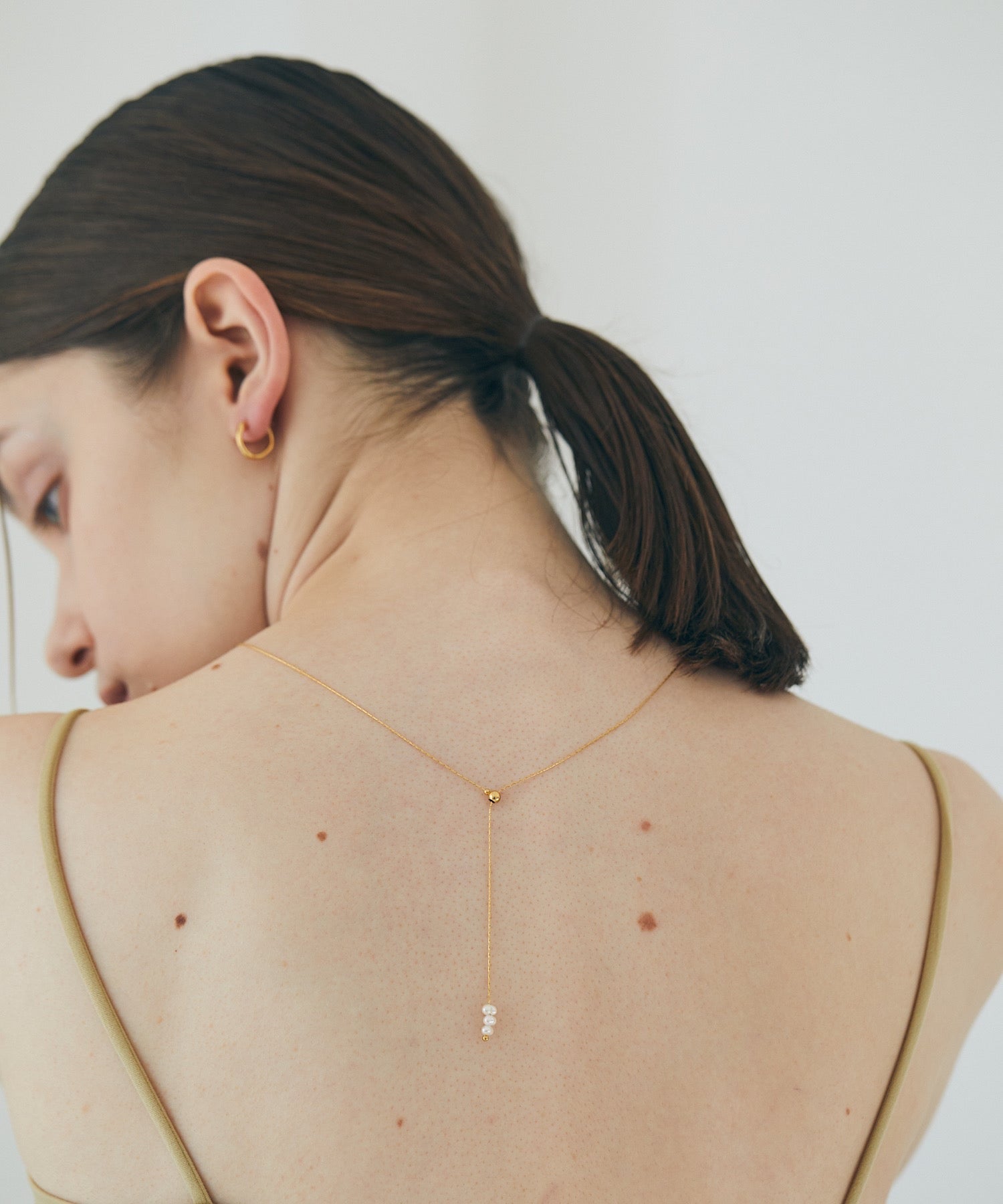 AR/MG 【enough】 Pearl Neck B