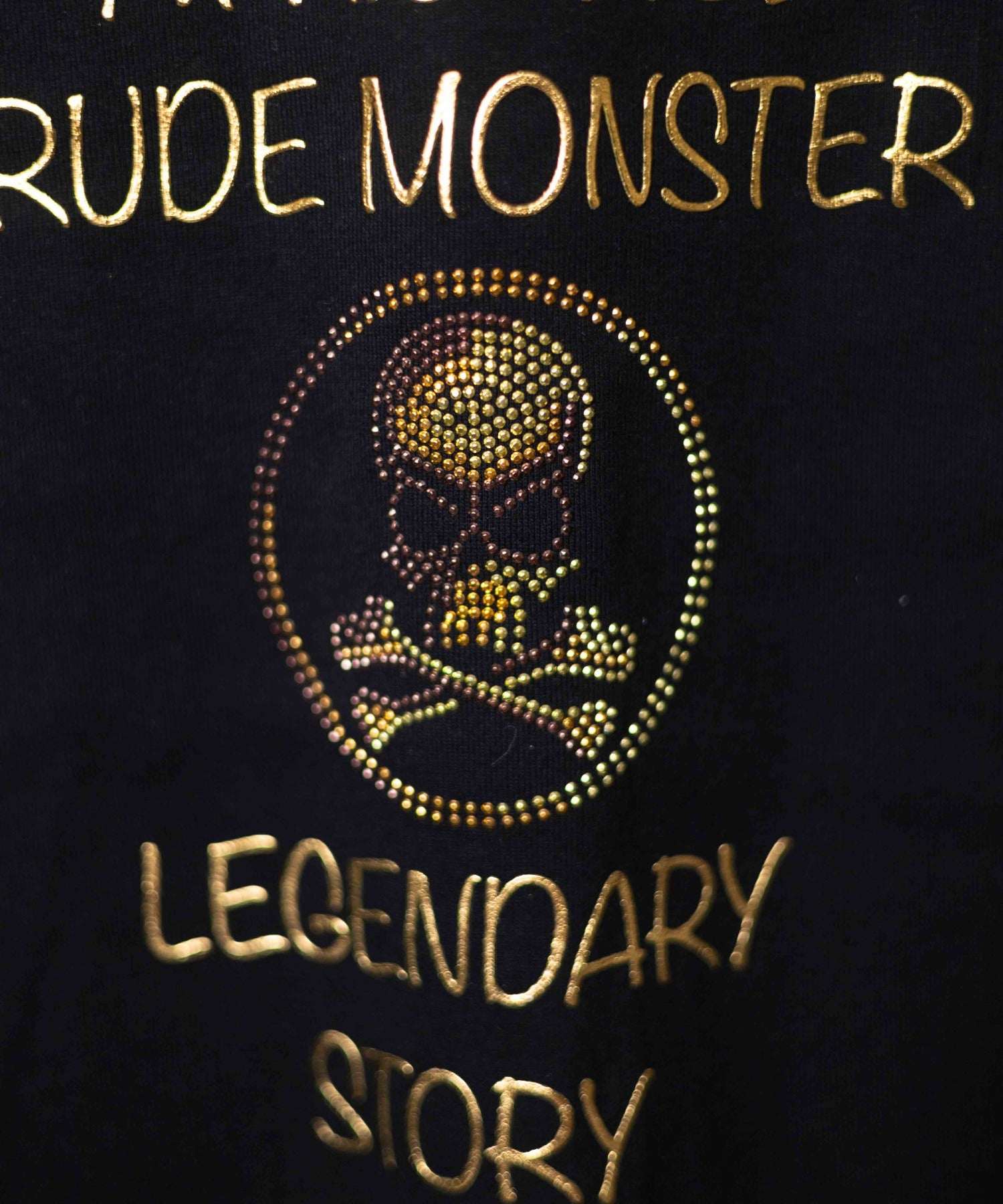 エーアールエムジー ar/mg 【Day Moon】バックプリントVネックL/S-T (ブラック) ブラック