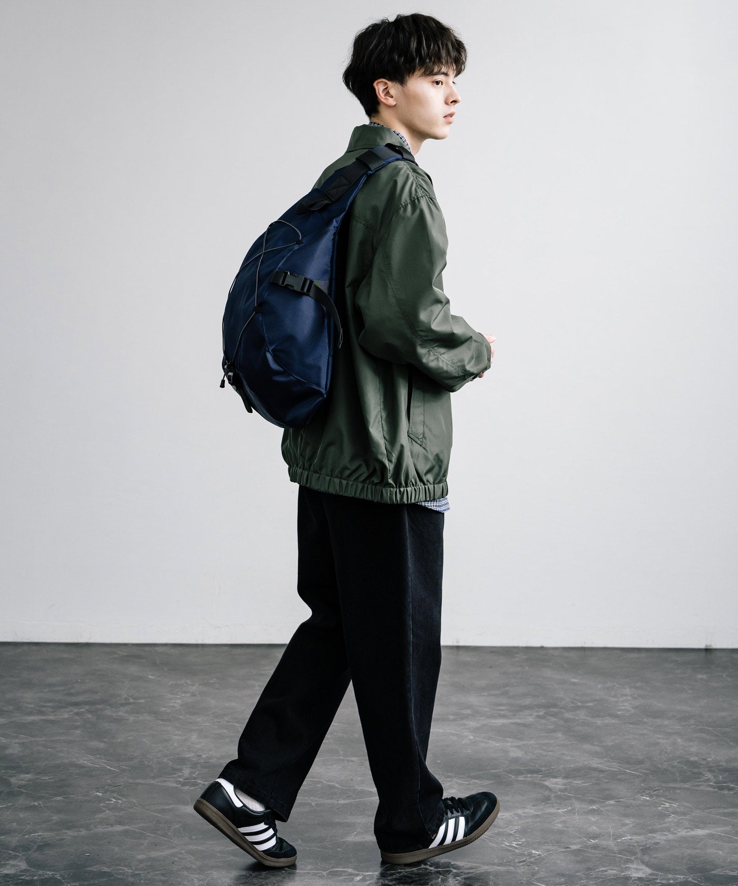 Rocky Monroe Body Bag for Men and Women Sling One Shoulder Bag Triangle Crossbody Shoulder Bag A4 Large Capacity Wide Gusset Travel Gym Simple Casual 14289