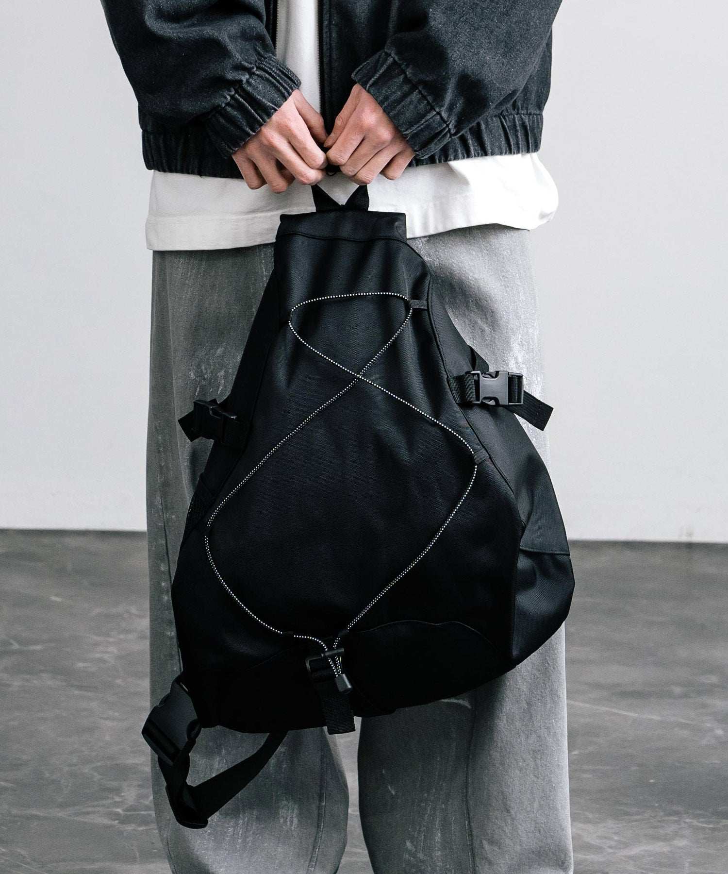 ロッキーモンロー Rocky Monroe 身體包 男士 女士 斜背包 單肩包 鞄 三角 斜背 肩背 A4 大容量 寬底 旅行 健身 簡約 休閒 14289