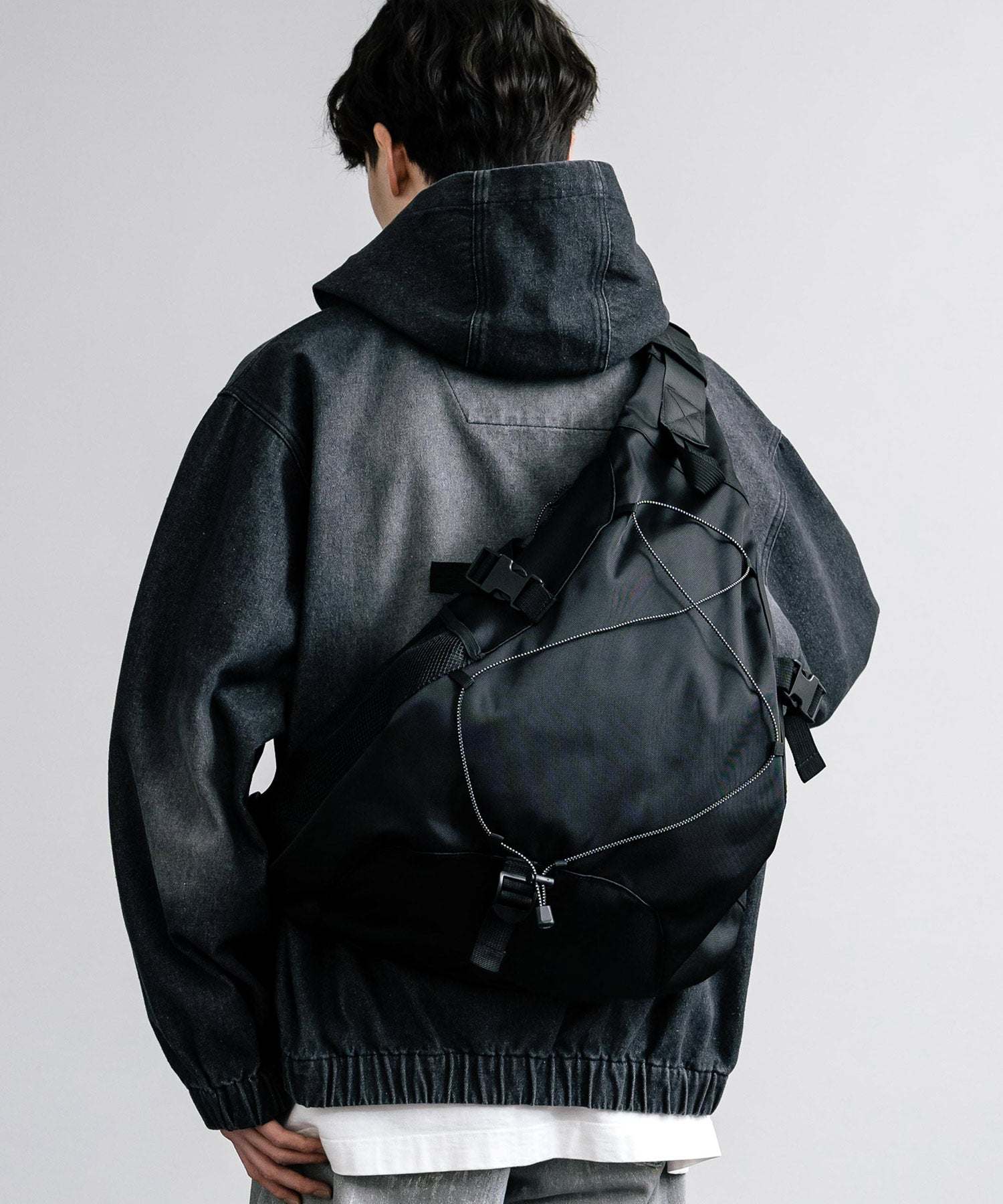 ロッキーモンロー Rocky Monroe 身體包 男士 女士 斜背包 單肩包 鞄 三角 斜背 肩背 A4 大容量 寬底 旅行 健身 簡約 休閒 14289