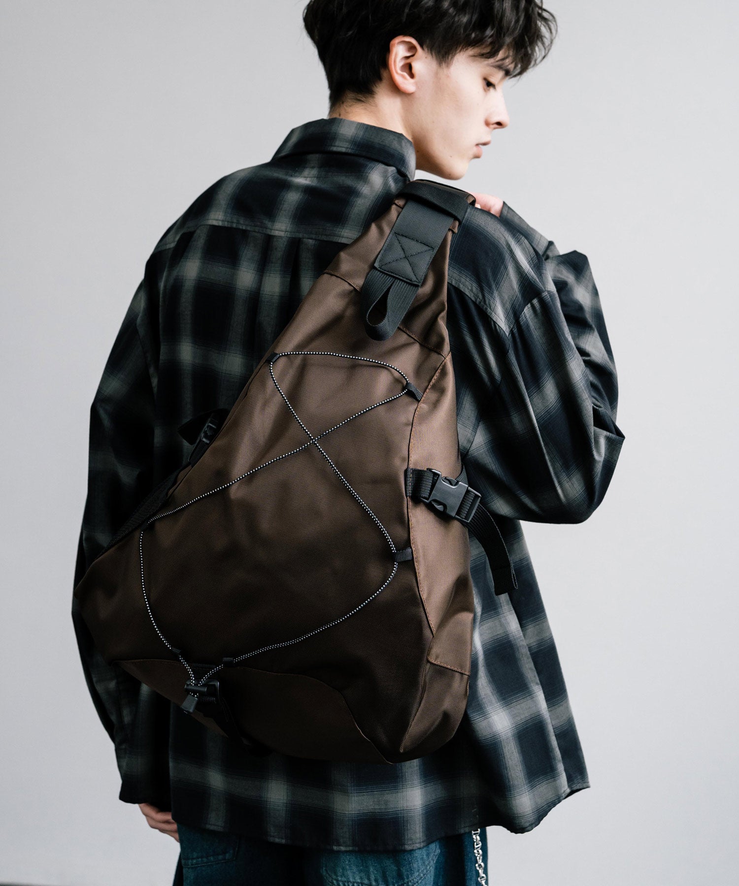 Rocky Monroe Body Bag for Men and Women Sling One Shoulder Bag Triangle Crossbody Shoulder Bag A4 Large Capacity Wide Gusset Travel Gym Simple Casual 14289