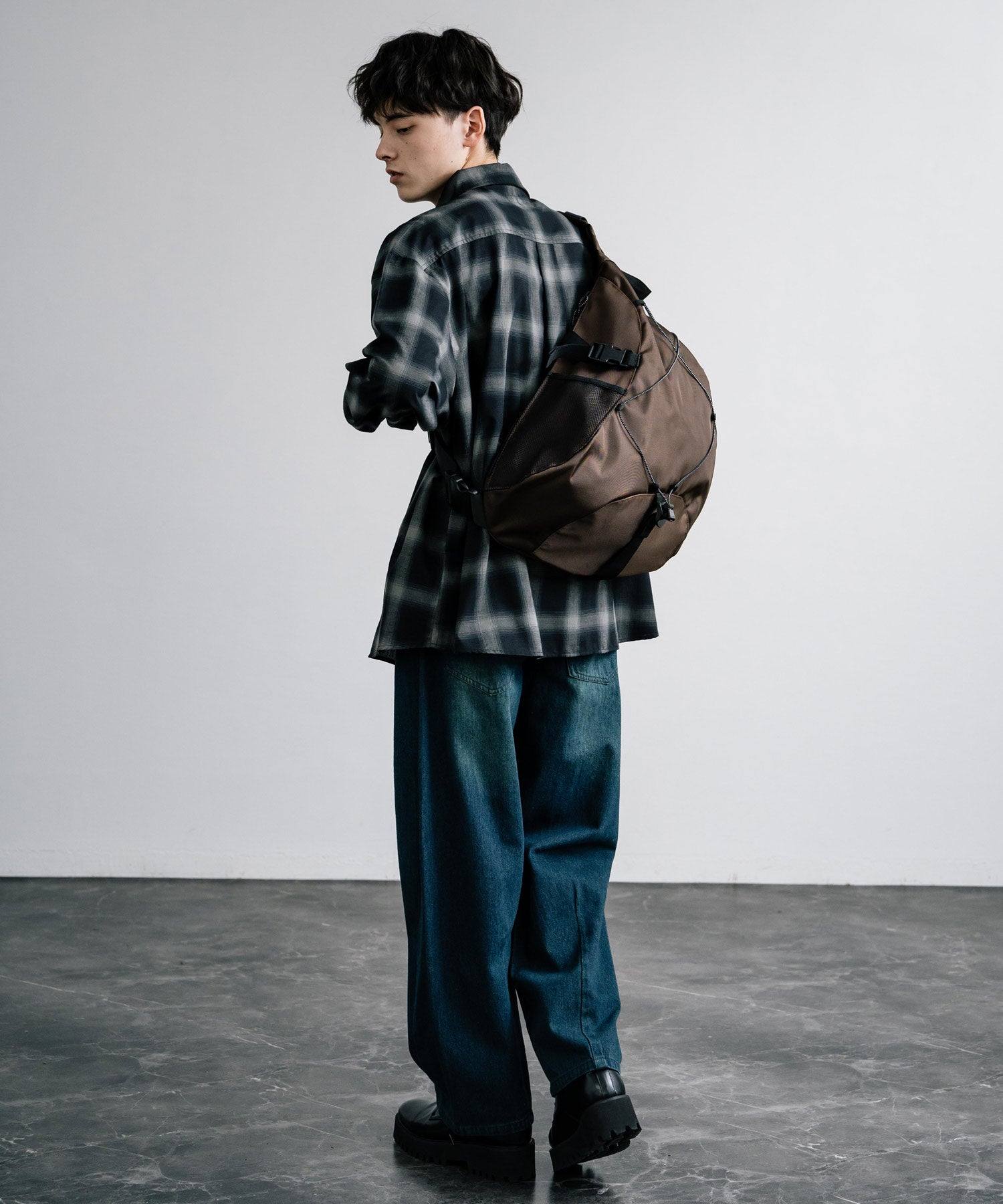 Rocky Monroe Body Bag for Men and Women Sling One Shoulder Bag Triangle Crossbody Shoulder Bag A4 Large Capacity Wide Gusset Travel Gym Simple Casual 14289