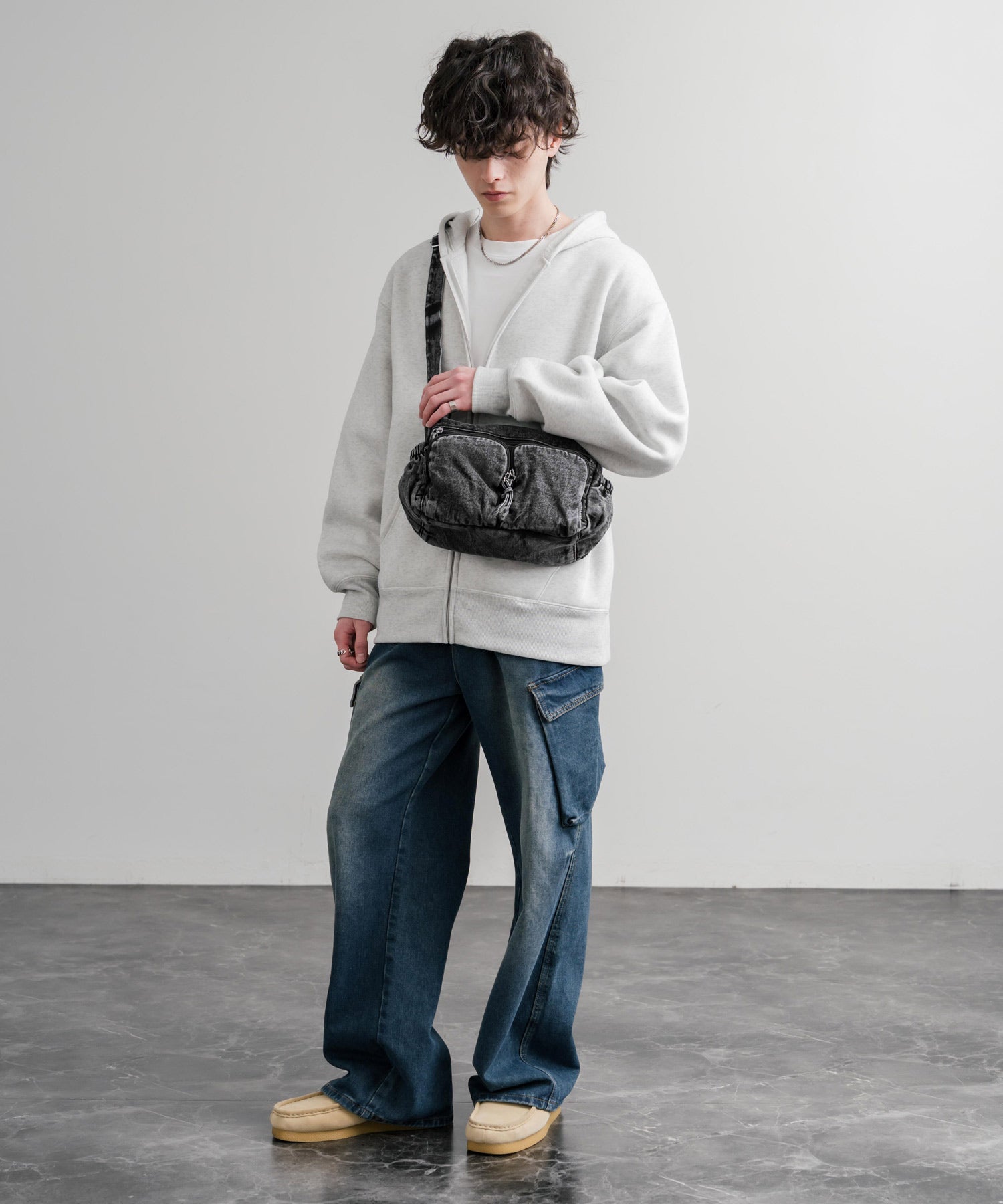 ロッキーモンロー Rocky Monroe ショルダーバッグ ヴィンテージ メンズ レディース 綿 コットン B5 通勤 通学 シンプル 無地 デニム 斜め掛け 肩かけ ライブ お出かけ 15507 (ブルー) ブルー