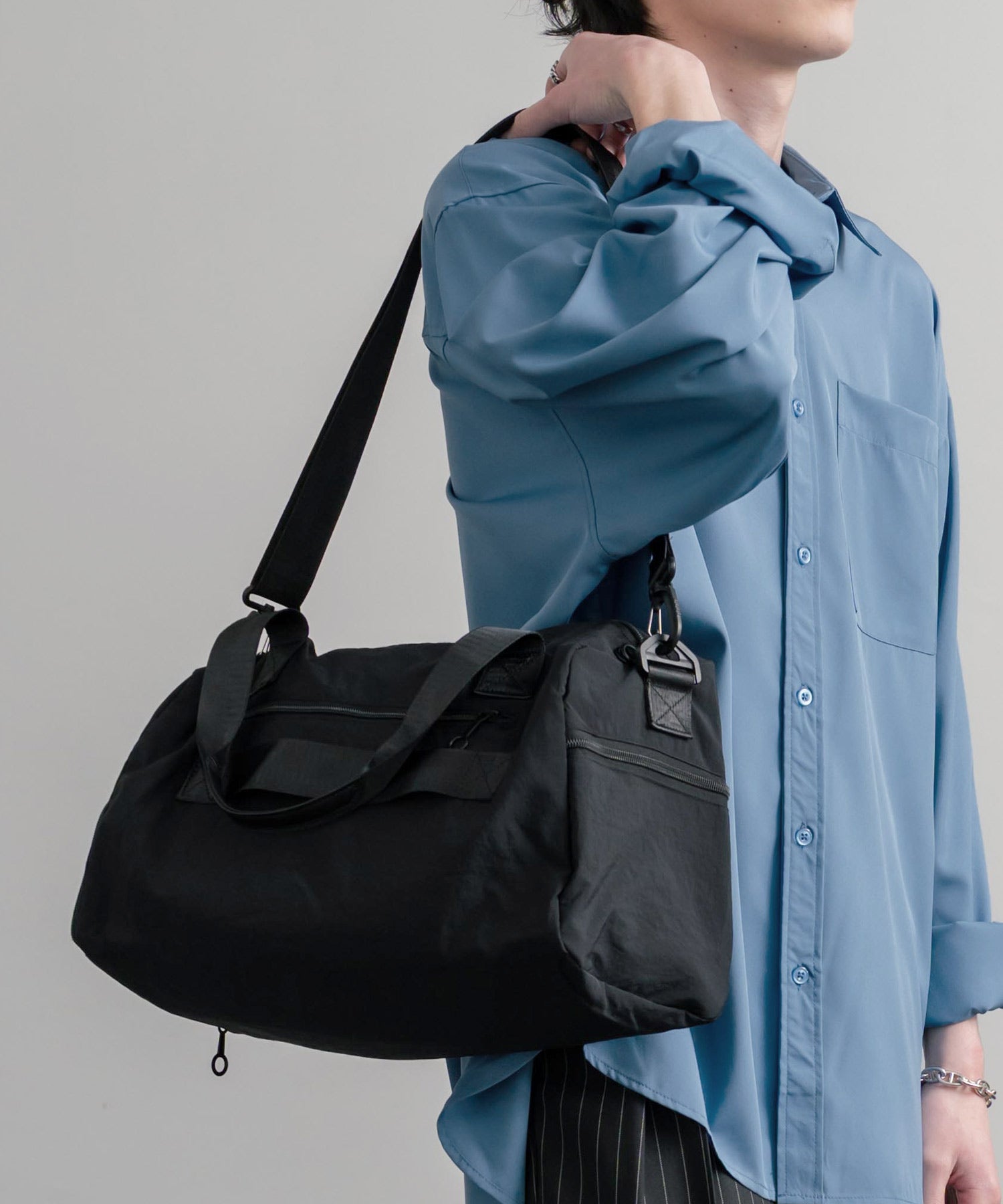 ロッキーモンロー Rocky Monroe ボストンバッグ 2WAY ショルダー ハンドル 大容量 メンズ レディース サブ キャリーオンベルト 肩掛け 斜め掛け 鞄 A4 軽量 無地 15508 (グリーン) グリーン