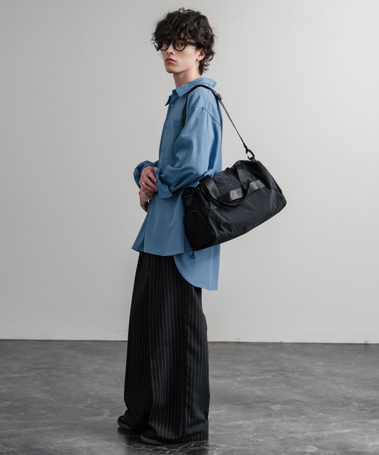 ロッキーモンロー Rocky Monroe ボストンバッグ 2WAY ショルダー ハンドル 大容量 メンズ レディース サブ キャリーオンベルト 肩掛け 斜め掛け 鞄 A4 軽量 無地 15508 (グリーン) グリーン
