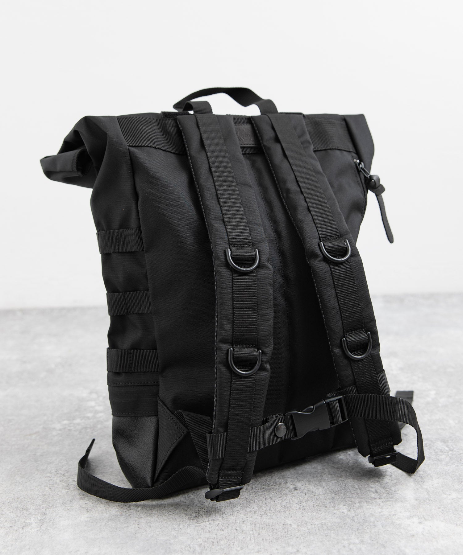 ロッキーモンロー Rocky Monroe リュック バックパック メンズ バッグ 鞄 大容量 本革 牛革 レザー コーデュラ610P ロールトップ カジュアル アウトドア 旅行 通勤 通学 日本製 国産 (ブラック) ブラック