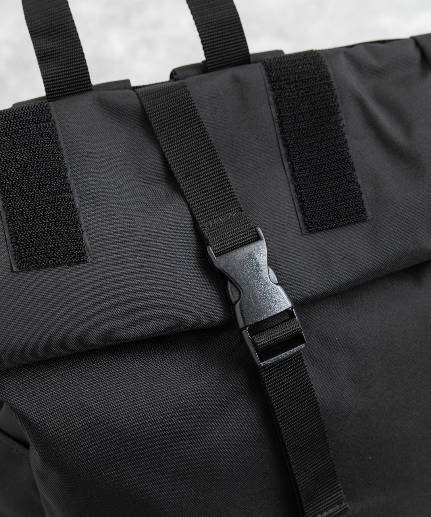 ロッキーモンロー Rocky Monroe リュック バックパック メンズ バッグ 鞄 大容量 本革 牛革 レザー コーデュラ610P ロールトップ カジュアル アウトドア 旅行 通勤 通学 日本製 国産 (ブラック) ブラック