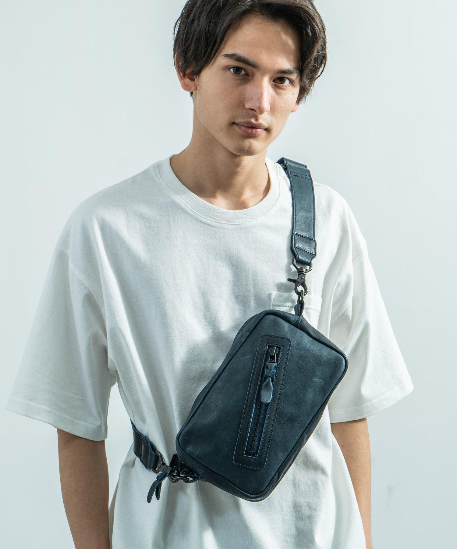 ロッキーモンロー Rocky Monroe ショルダーバッグ クラッチ バッグイン メンズ 馬革 皮 ホースレザー サコッシュ 日本製 国産 2WAY お出かけ レジャー プレゼント ギフト 素上げ 斜め