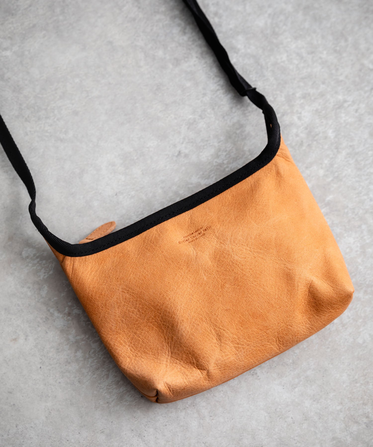 Rocky Monroe Shoulder Bag Pouch for Men and Women, Horse Leather, Compact, Outing, Leisure, Present, Gift, Crossbody, Shoulder Carry, Simple, Day