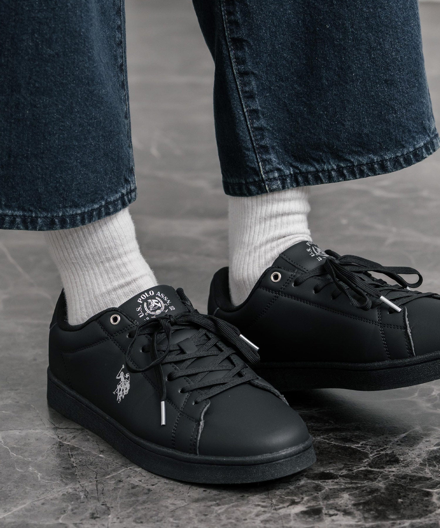 ロッキーモンロー Rocky Monroe スニーカー 紐靴 ロゴ メンズ レディース ローカット フェイクレザー PU 合成皮革 U.S. POLO ASSN. ユーエスポロアッスン 15640 (ブラック×シルバー) ブラック×シルバー