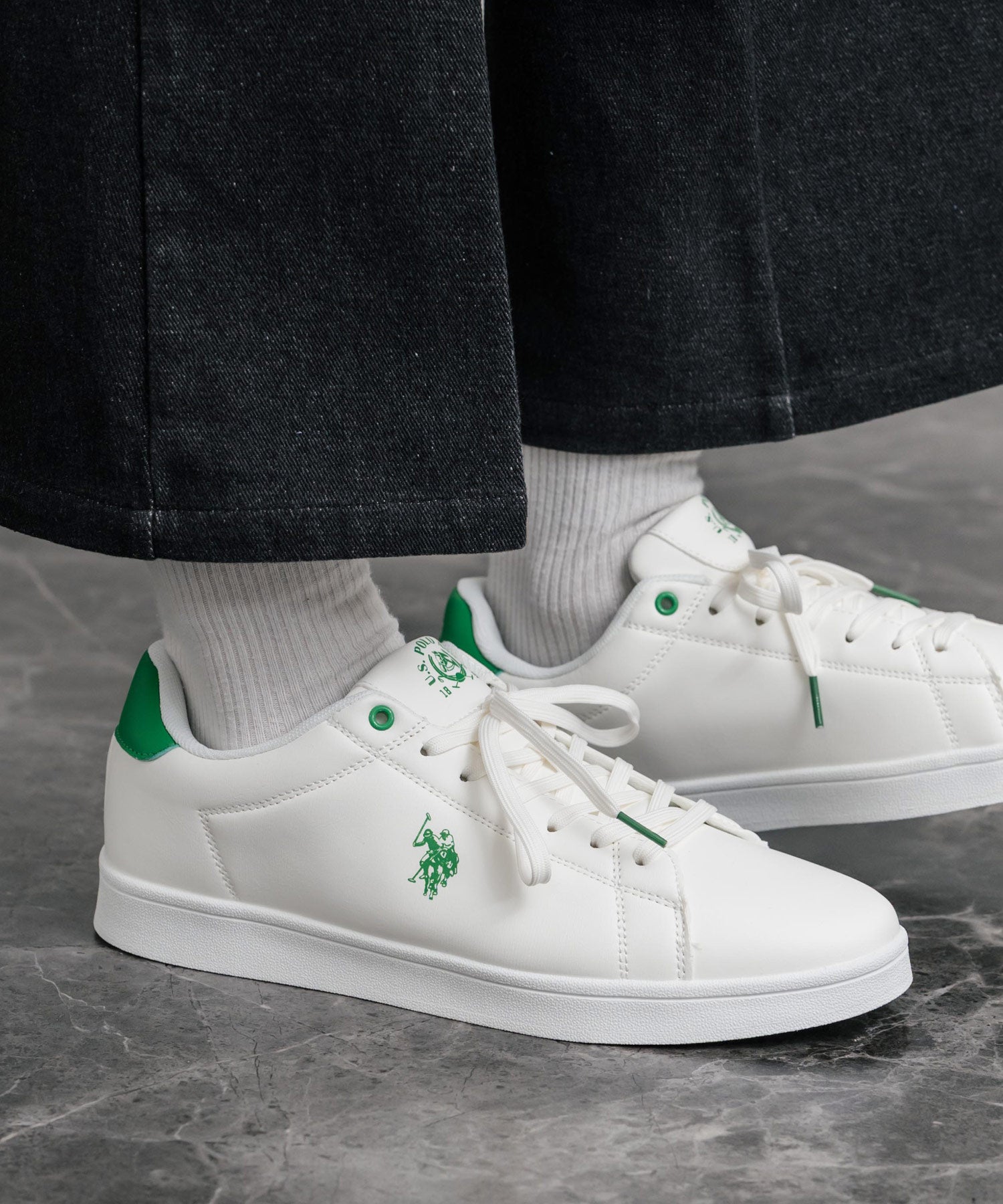 ロッキーモンロー Rocky Monroe スニーカー 紐靴 ロゴ メンズ レディース ローカット フェイクレザー PU 合成皮革 U.S. POLO ASSN. ユーエスポロアッスン 15640 (ブラック×シルバー) ブラック×シルバー