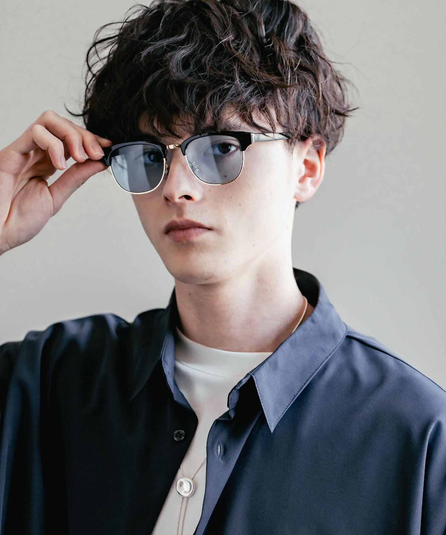 ロッキーモンロー Rocky Monroe サングラス カラーレンズ メンズ 伊達メガネ ウェリントン スクエア サーモント ハーフリム UVカット 紫外線対策 アイウェア 巾着ケース付き 14466 (A3.ブラックゴールド×ライトブルー) A3.ブラックゴールド×ライトブルー