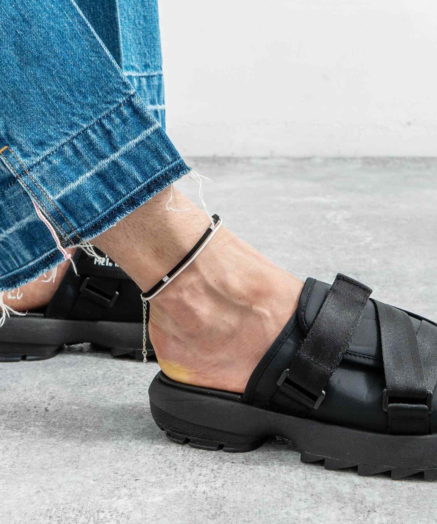 ロッキーモンロー Rocky Monroe アンクレット ブレスレット メンズ レディース つけっぱなし 2連 シルバー PU フェイクレザー チャーム カラーコード ペア シンプル 英字 9571