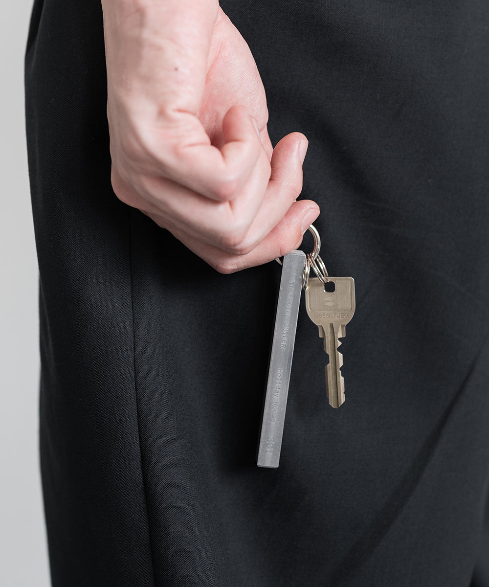 ロッキーモンロー Rocky Monroe キーホルダー ホテルキー ルームキー 日本製 アルミ メンズ レディース キーリング キーチェーン アメカジ カジュアル シンプル 鍵 カギ プレゼント トラッ (301.Holiday House) 301.Holiday House