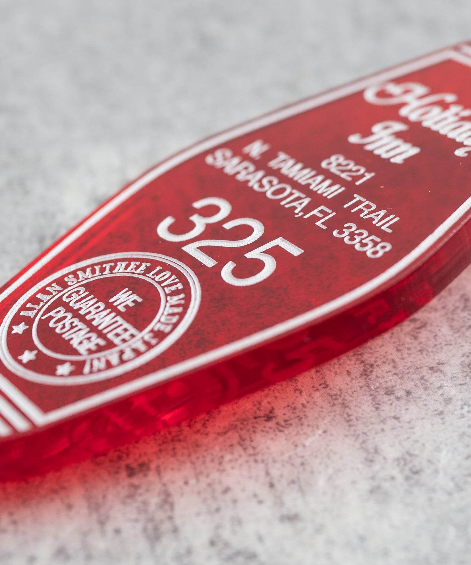 Rocky Monroe Keychain Men's Keychain Key Charm Key Ring acrylic America Hotel Motel Room Key Key Retro American Casual Accessory Present