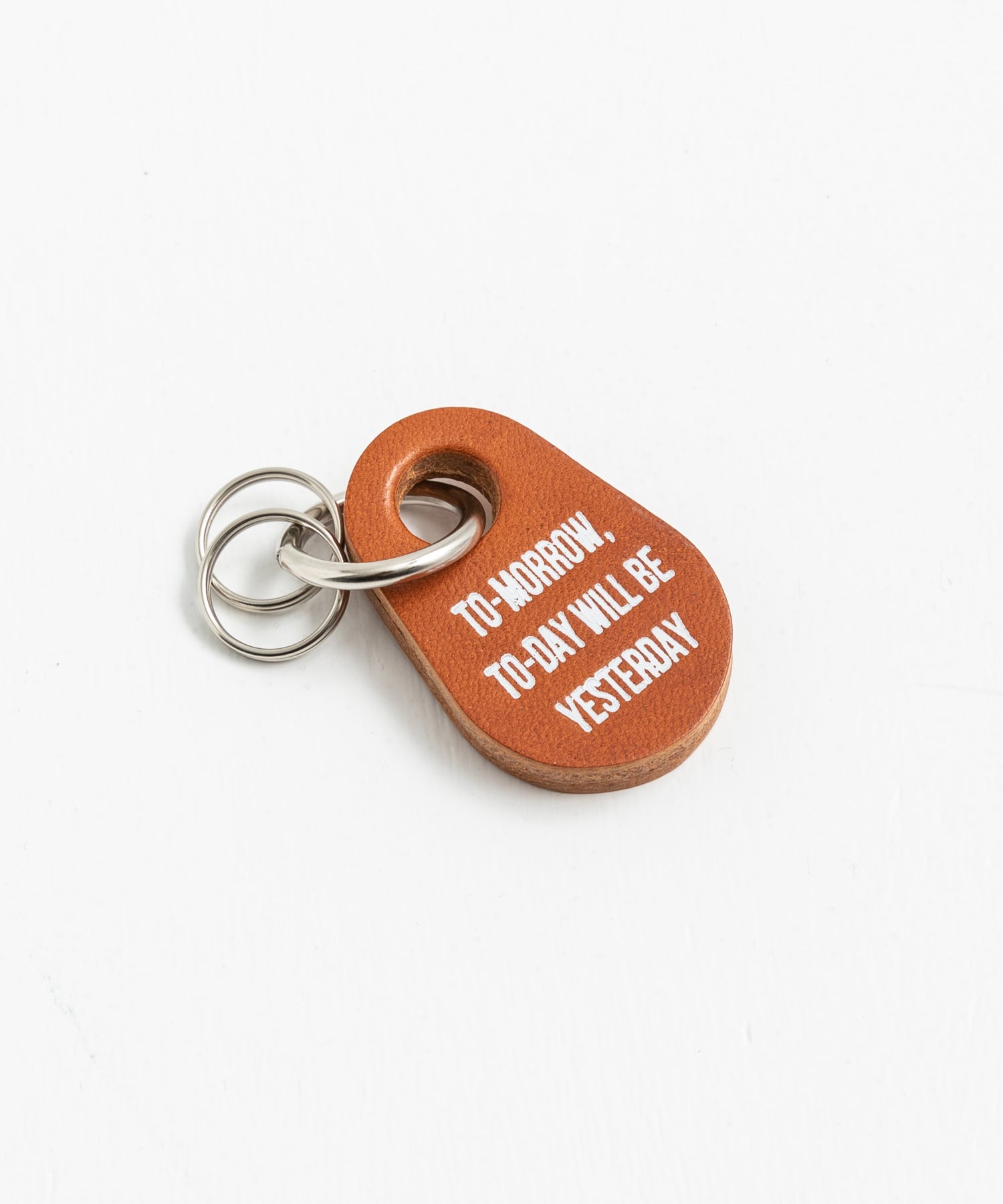 ロッキーモンロー Rocky Monroe キーチャーム COWタグ キーホルダー 本革 メンズ レディース 栃木レザー 牛革 日本製 国産 キーリング ストラップ カジュアル アメカジ シンプル ギフト (キャメル) キャメル