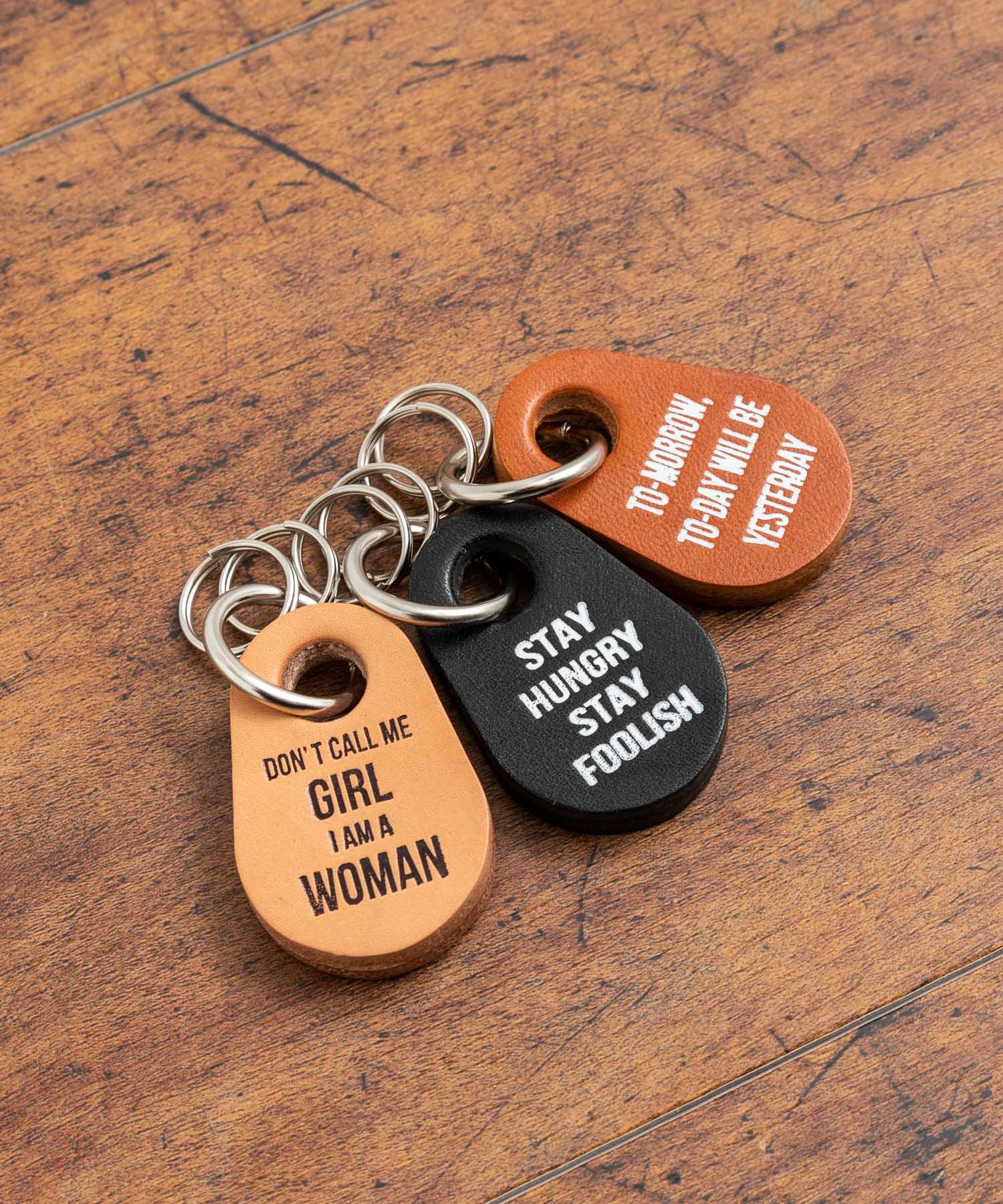 ロッキーモンロー Rocky Monroe キーチャーム COWタグ キーホルダー 本革 メンズ レディース 栃木レザー 牛革 日本製 国産 キーリング ストラップ カジュアル アメカジ シンプル ギフト (キャメル) キャメル