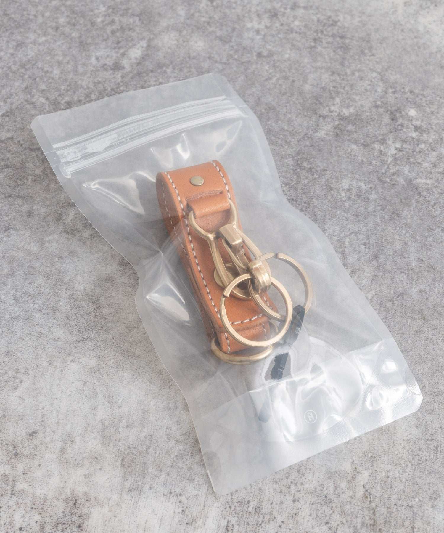 ロッキーモンロー Rocky Monroe キーホルダー ベルトループ 本革 メンズ レディース 栃木レザー 牛革 日本製 国産 キーリング ストラップ カジュアル アメカジ シンプル ギフト プレゼント