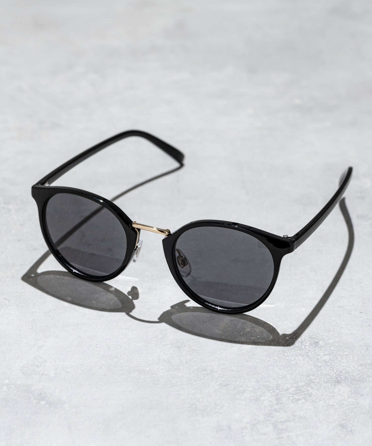 ロッキーモンロー Rocky Monroe サングラス カラーレンズ メンズ レディース 伊達メガネ 丸眼鏡 丸型 コンビボストン UVカット 紫外線対策 薄い色 色付き スモーク グレー クリア 黒縁