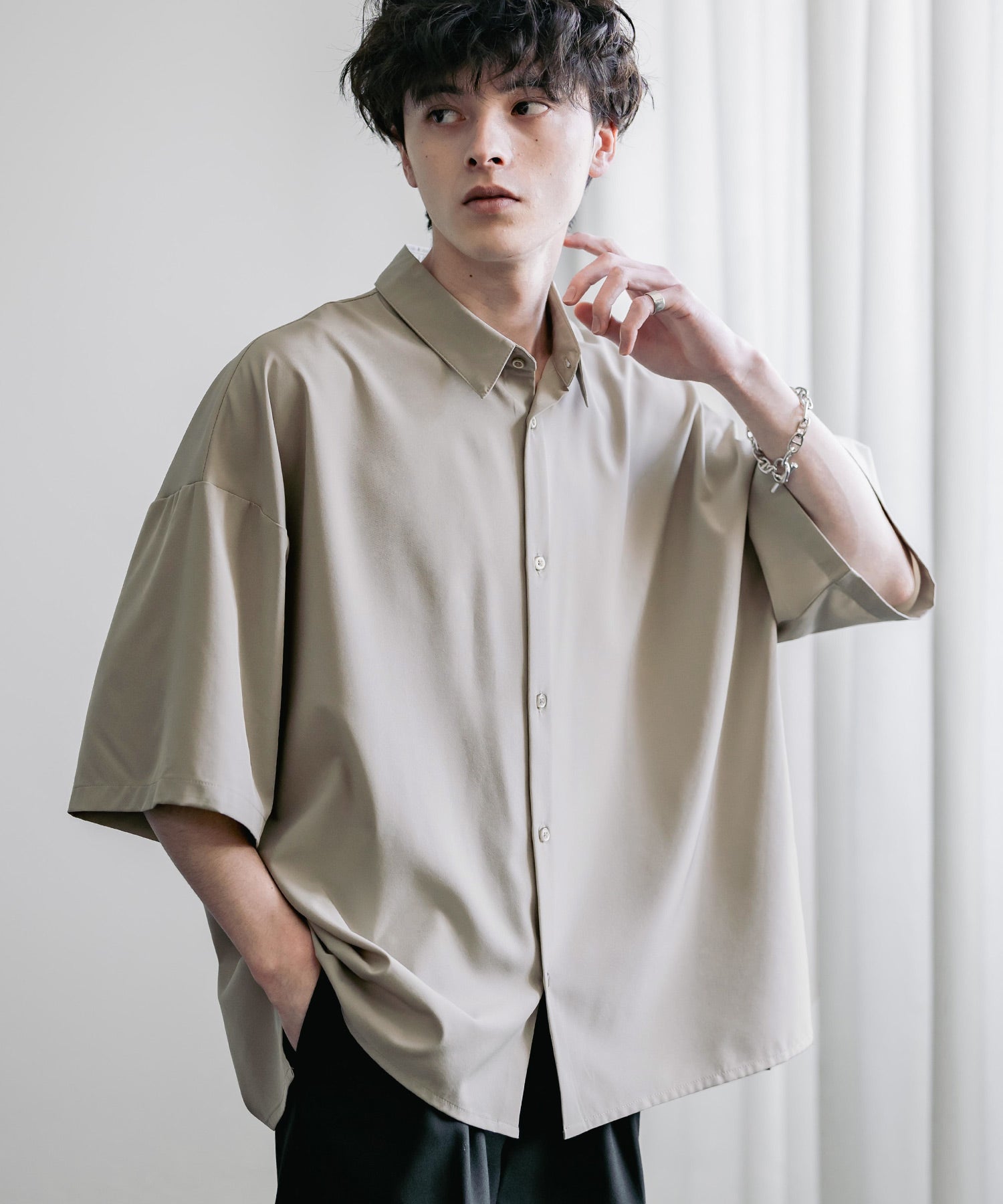 ロッキーモンロー Rocky Monroe 接触冷感 ビッグシャツ 半袖 ストレッチ メンズ レディース 無地 とろみ オーバーサイズ ビッグシルエット ドレープ 微光沢 清涼感 14208