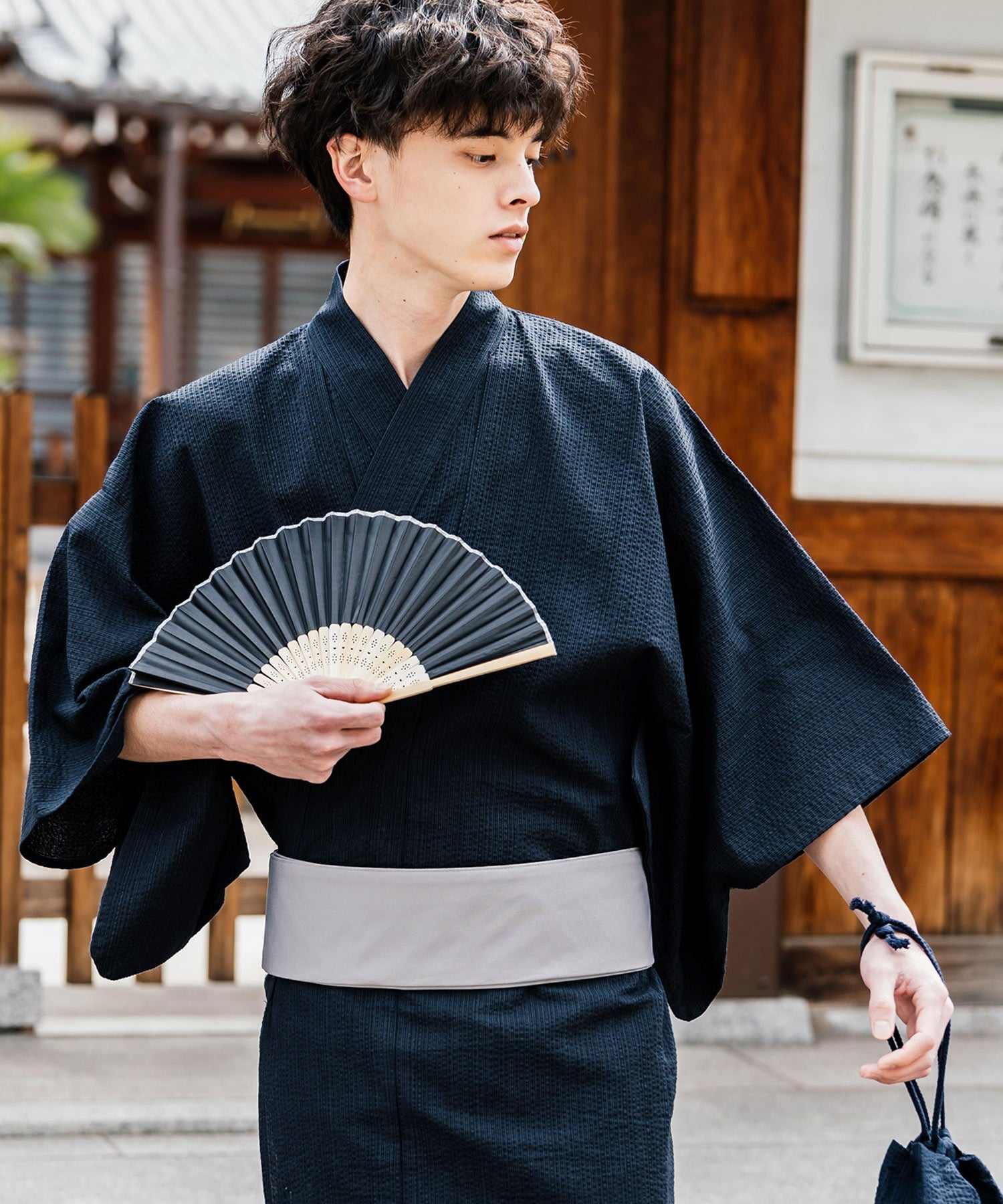 ロッキーモンロー Rocky Monroe 浴衣 5点セット メンズ 黒 下駄 扇子 帯 巾着 信玄袋 着物 和服 しじら織り シアサッカー 無地 ストライプレトロ モダン 花火大会 夏祭り 14155 (ネイビー-1) ネイビー-1