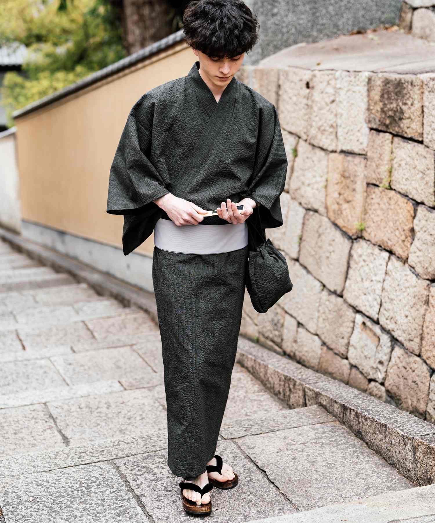 ロッキーモンロー Rocky Monroe 浴衣 5点セット メンズ 黒 下駄 扇子 帯 巾着 信玄袋 着物 和服 しじら織り シアサッカー 無地 ストライプレトロ モダン 花火大会 夏祭り 14155 (ネイビー-1) ネイビー-1