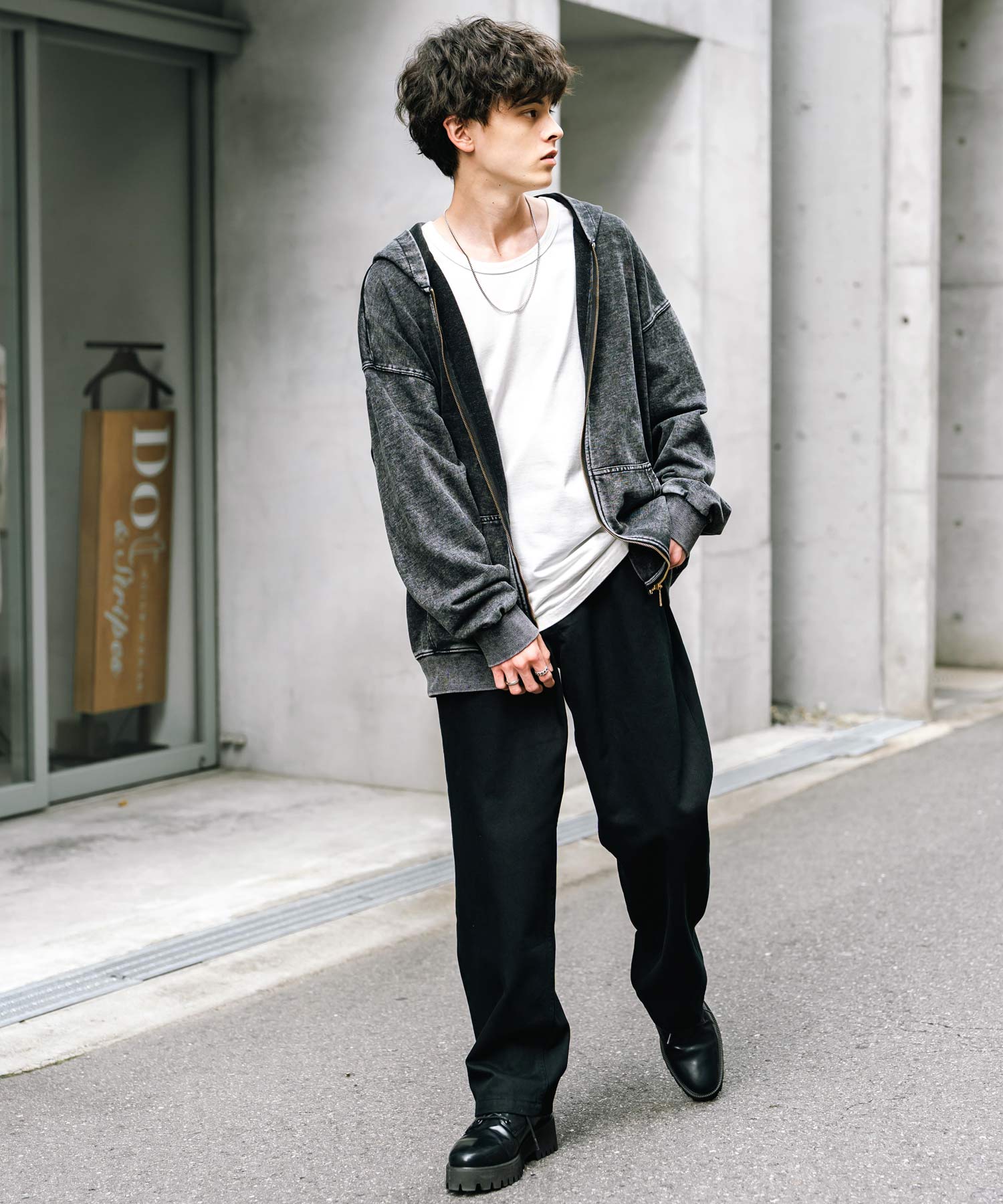 ロッキーモンロー Rocky Monroe ワイドパンツ デニム メンズ テーパード リラックス ルーズ ユーズド ヒゲ加工 ワンウォッシュ ケミカル オーバーダイ ヴィンテージ ブラスト 14464 (ブルーオーバーダイ) ブルーオーバーダイ