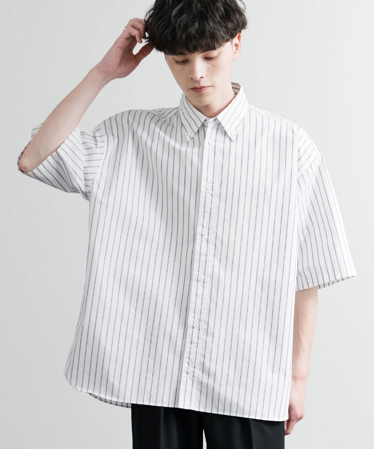 ロッキーモンロー Rocky Monroe 接触冷感 ストライプシャツ 半袖 メンズ ボタンダウン ボクシーAライン ルーズ UVカット日本製 Upscape Audience AUD6609 14696 (アイボリー) アイボリー