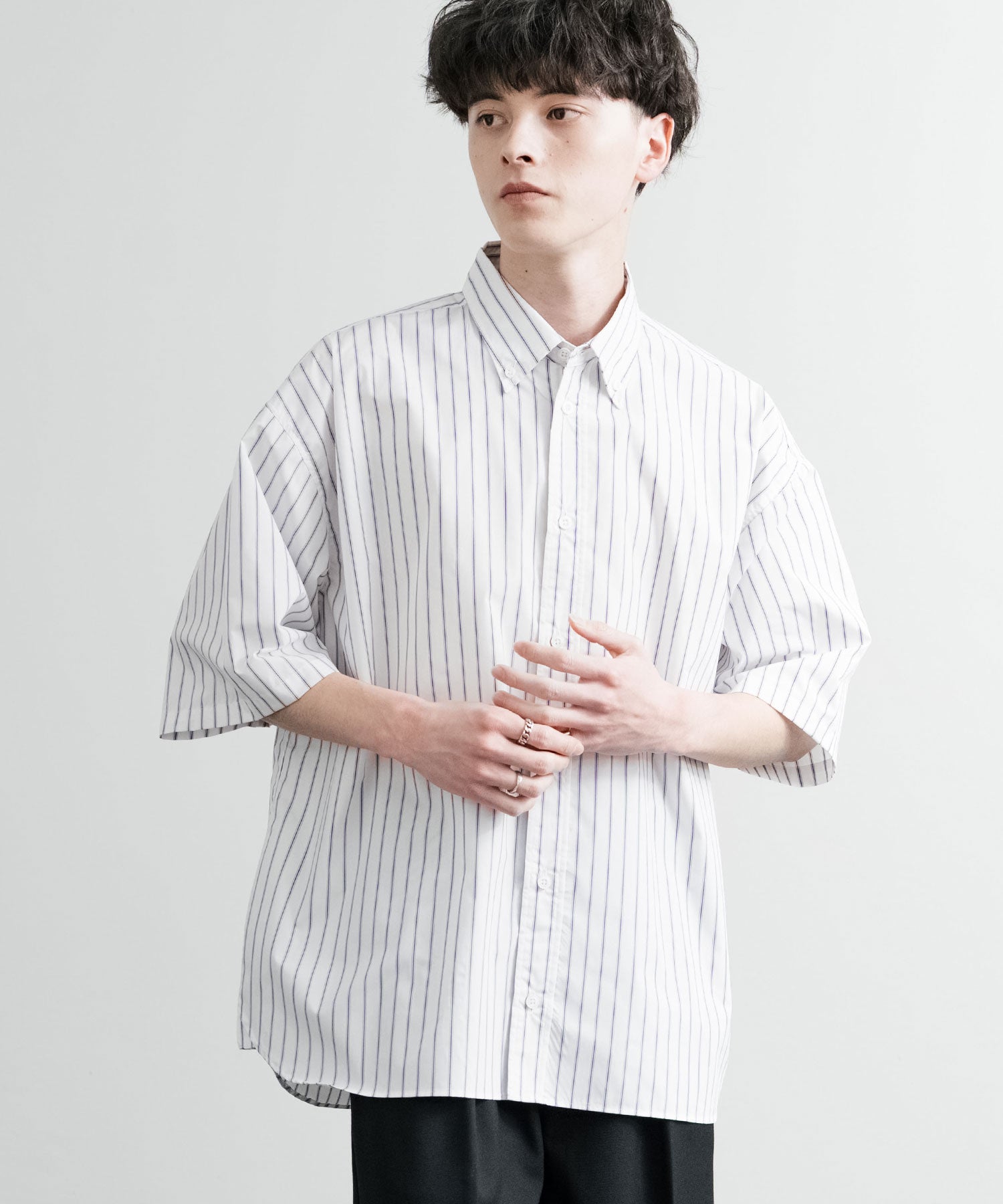 ロッキーモンロー Rocky Monroe 接触冷感 ストライプシャツ 半袖 メンズ ボタンダウン ボクシーAライン ルーズ UVカット日本製 Upscape Audience AUD6609 14696 (アイボリー) アイボリー